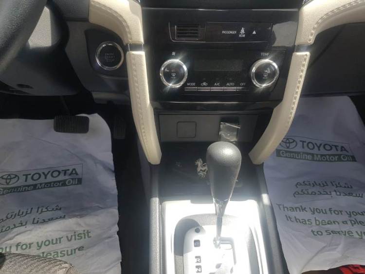 FXKK - TOYOTA RUSH 1.5 AT JEEP SILVER
